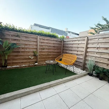 Private With Jacuzzi Sauna And Garden *
