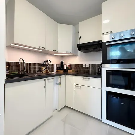 Apartment Private With Jacuzzi Sauna And Garden Herblay