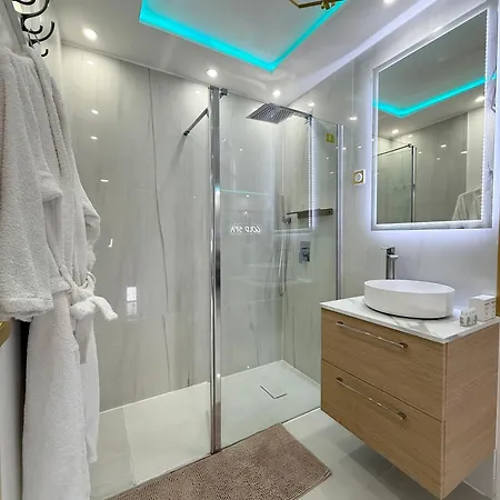 Private With Jacuzzi Sauna And Garden * Herblay